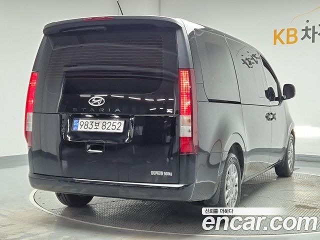 Hyundai Staria Cargo 5-Seater Modern 2022 — фото 3