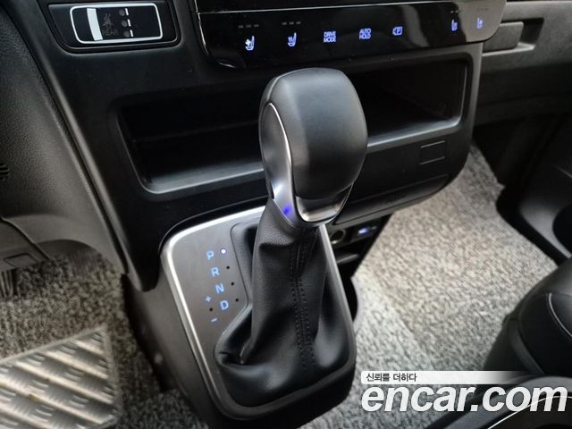 Hyundai Staria Cargo 5-Seater Modern 2022 — фото 8