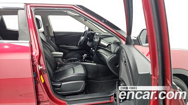 KG Mobility (SsangYong) Very New Tivoli Gasoline 1.5 2WD V3 2023 — фото 11