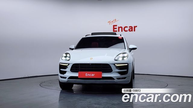 Porsche Macan 3.0 GTS 95B 2018 — фото 3