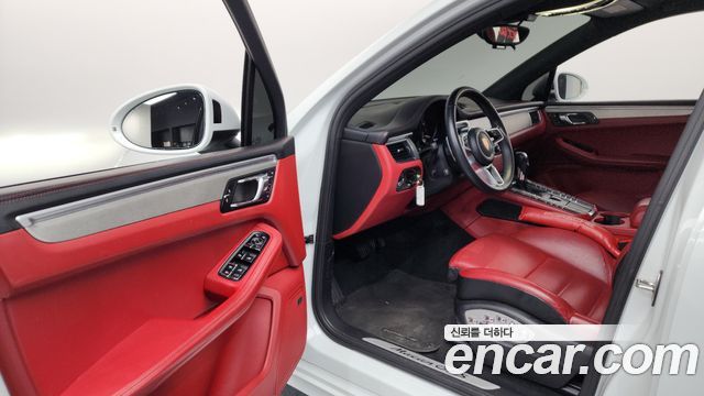 Porsche Macan 3.0 GTS 95B 2018 — фото 10