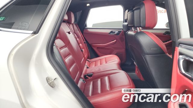 Porsche Macan 3.0 GTS 95B 2018 — фото 12