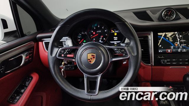 Porsche Macan 3.0 GTS 95B 2018 — фото 13