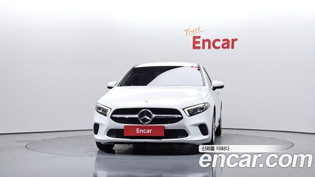 Mercedes-Benz A-Class (W177) A220 Sedan 2020 — фото 3