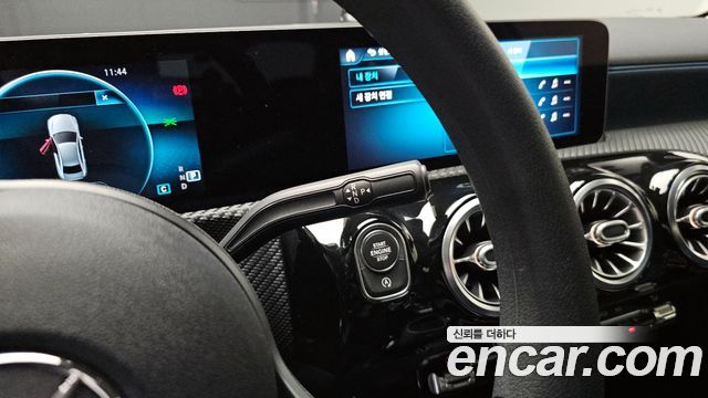Mercedes-Benz A-Class (W177) A220 Sedan 2020 — фото 9