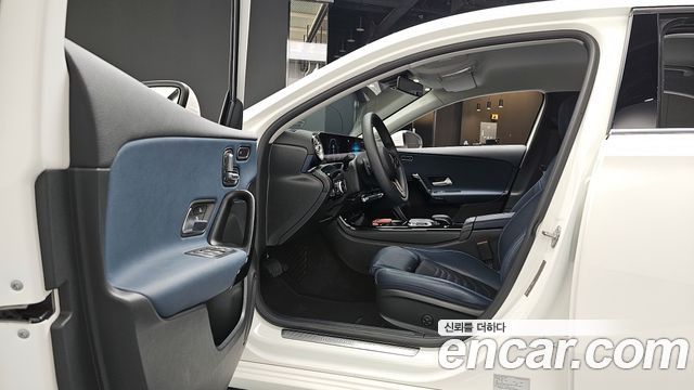 Mercedes-Benz A-Class (W177) A220 Sedan 2020 — фото 10