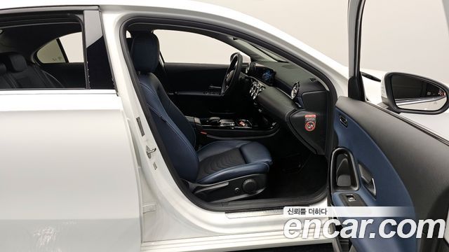 Mercedes-Benz A-Class (W177) A220 Sedan 2020 — фото 15