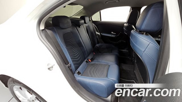 Mercedes-Benz A-Class (W177) A220 Sedan 2020 — фото 16