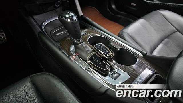 Chevrolet Malibu 2.0 Turbo LTZ Premium 2017 — фото 9