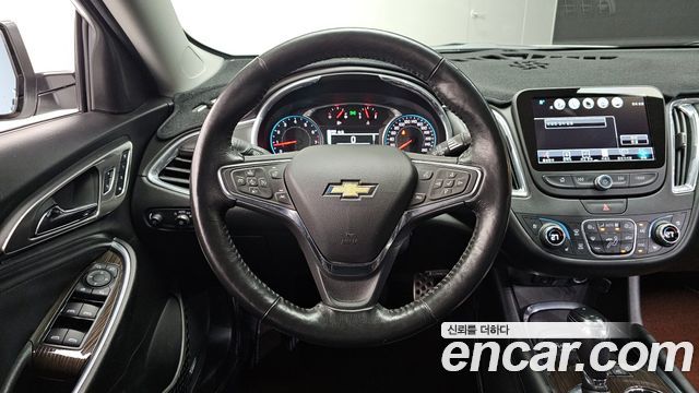 Chevrolet Malibu 2.0 Turbo LTZ Premium 2017 — фото 13