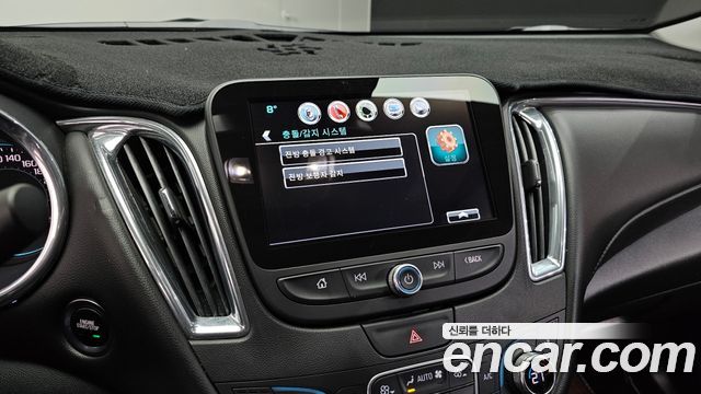 Chevrolet Malibu 2.0 Turbo LTZ Premium 2017 — фото 17