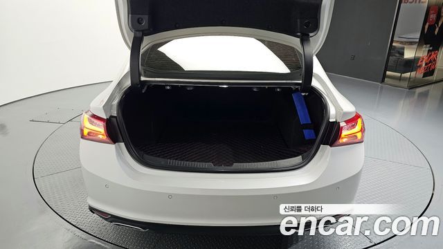 Chevrolet Malibu 2.0 Turbo LTZ Premium 2017 — фото 20