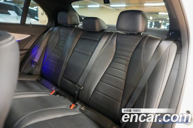 Mercedes-Benz E-Class (W213) E250 Avantgarde 2021 — фото 21
