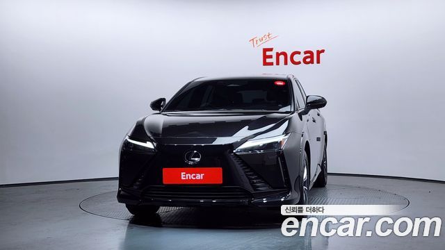 Lexus RZ450e Luxury 2023 — фото 3