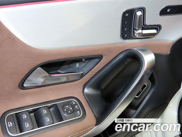 Mercedes-Benz CLA-Class (C118) CLA250 4MATIC 2024 — фото 18