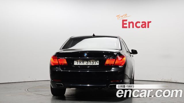 BMW 7 Series (F01) 750Li xDrive 2012 — фото 4