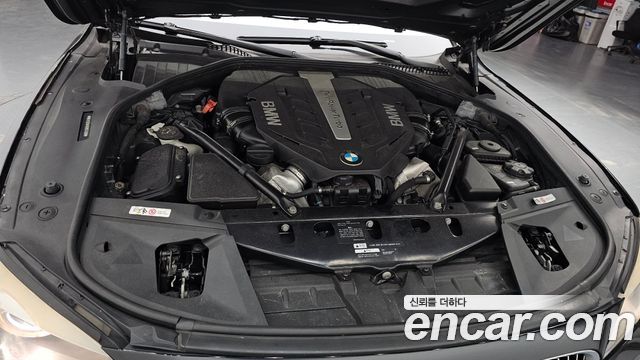BMW 7 Series (F01) 750Li xDrive 2012 — фото 6