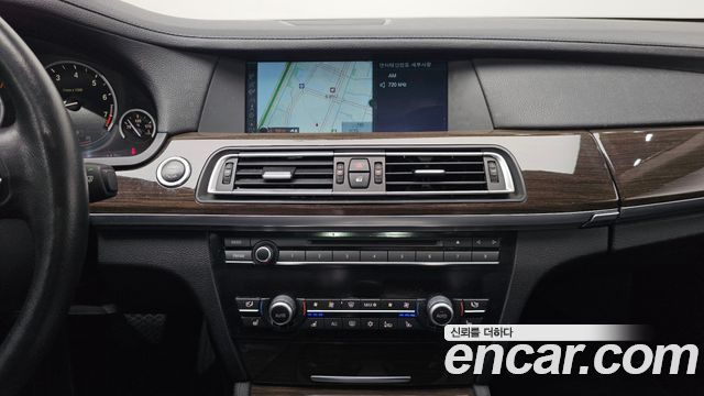 BMW 7 Series (F01) 750Li xDrive 2012 — фото 18