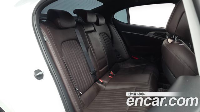 Genesis G70 Diesel 2.2 4WD 2022 — фото 12