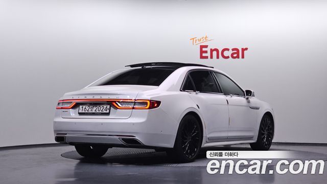 Lincoln Continental (X) 3.0 Presidential AWD 2017 — фото 2