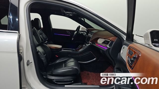 Lincoln Continental (X) 3.0 Presidential AWD 2017 — фото 11