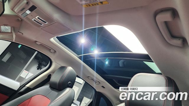 Jaguar F-PACE 20d R-Sport 2017 — фото 18
