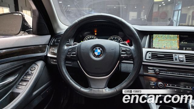 BMW 5 Series (F10) 528i xDrive M Aero Dynamic 2016 — фото 14