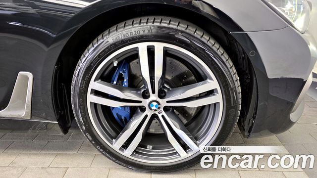 BMW 7 Series (G11) M760Li xDrive 2017 — фото 5