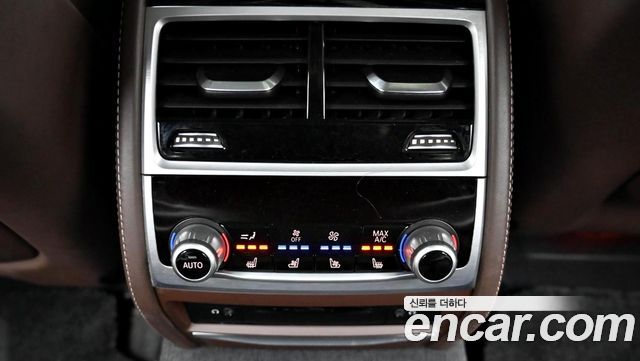 BMW 7 Series (G11) M760Li xDrive 2017 — фото 22