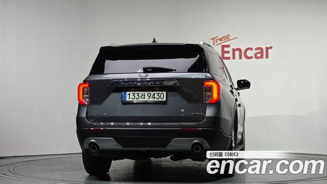 Ford Explorer (VI) 2.3 LimIted 4WD 2021 — фото 4