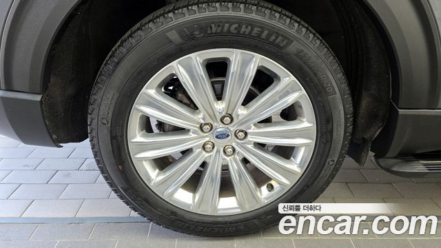 Ford Explorer (VI) 2.3 LimIted 4WD 2021 — фото 5