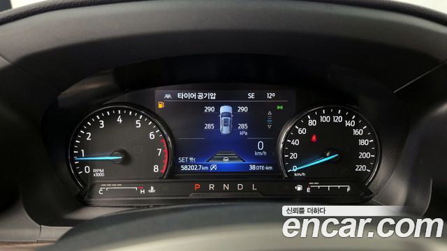 Ford Explorer (VI) 2.3 LimIted 4WD 2021 — фото 8