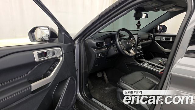Ford Explorer (VI) 2.3 LimIted 4WD 2021 — фото 10