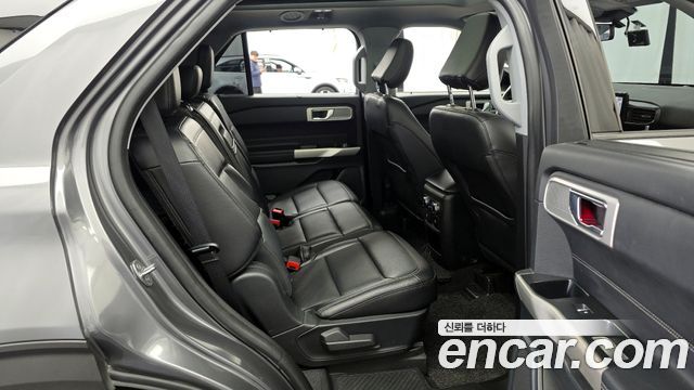 Ford Explorer (VI) 2.3 LimIted 4WD 2021 — фото 12