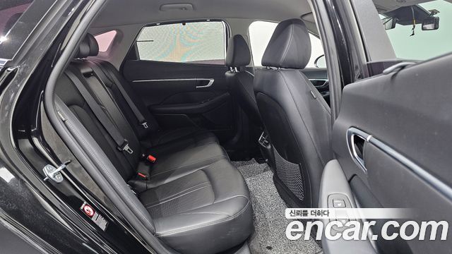 Hyundai Sonata (DN8) 2.0 Premium Family 2021 — фото 12