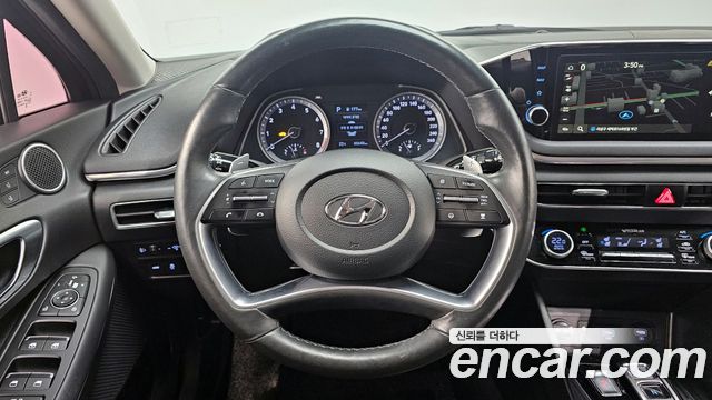 Hyundai Sonata (DN8) 2.0 Premium Family 2021 — фото 13