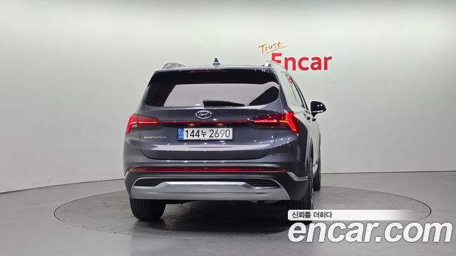 Hyundai Santa Fe Gasoline 2.5T 2WD Prestige 2021 — фото 4