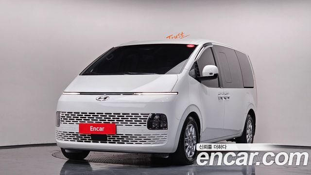 Hyundai Staria Cargo 5-Seater Modern 2023 — фото 1