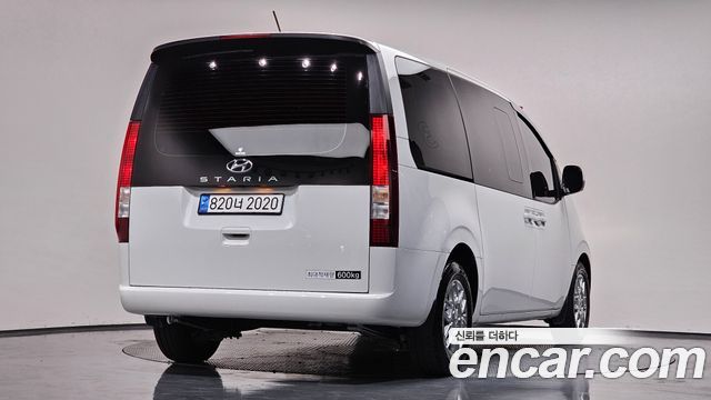 Hyundai Staria Cargo 5-Seater Modern 2023 — фото 2