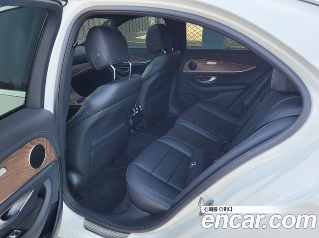 Mercedes-Benz E-Class (W213) E250 Exclusive 2022 — фото 15