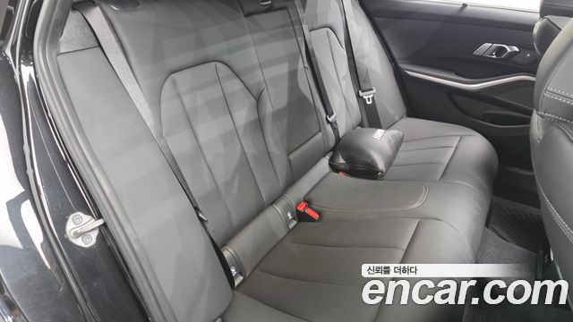BMW 3 Series (G20) 320d Touring M Sport 2024 — фото 12