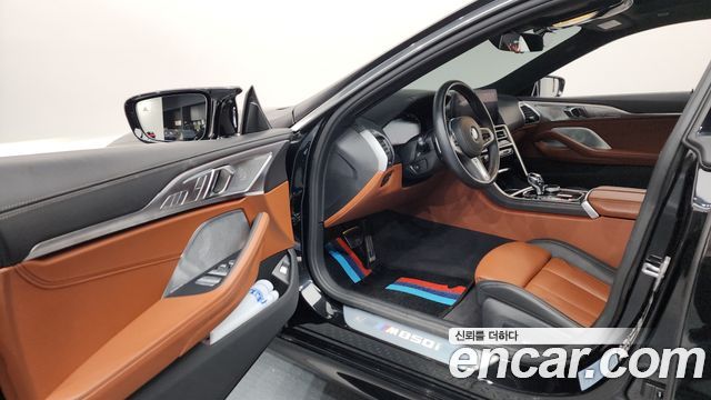 BMW 8 Series (G15) M850i xDrive Gran Coupe 2023 — фото 10