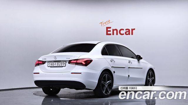 Mercedes-Benz A-Class (W177) A250 4MATIC Sedan 2020 — фото 2