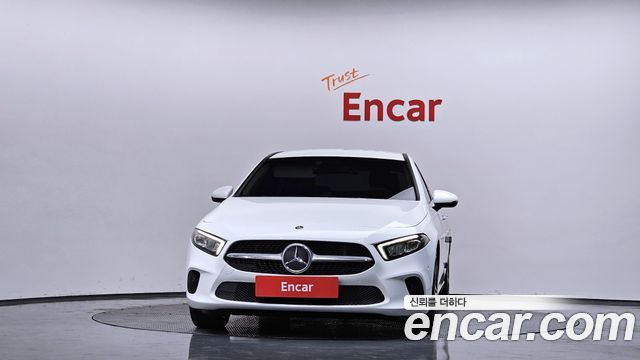 Mercedes-Benz A-Class (W177) A250 4MATIC Sedan 2020 — фото 3