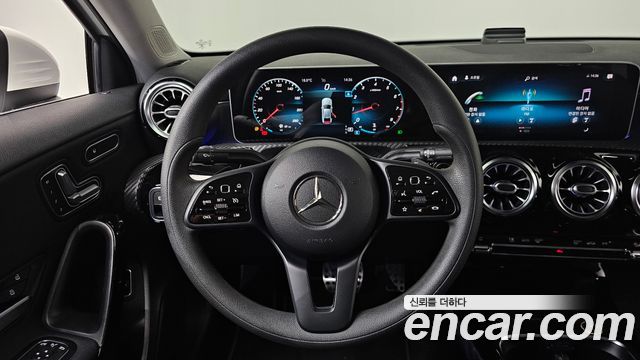 Mercedes-Benz A-Class (W177) A250 4MATIC Sedan 2020 — фото 13