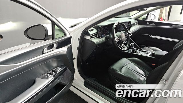 Kia K5 (III) 2.0 LPI(Renter car) Strandard 2022 — фото 10