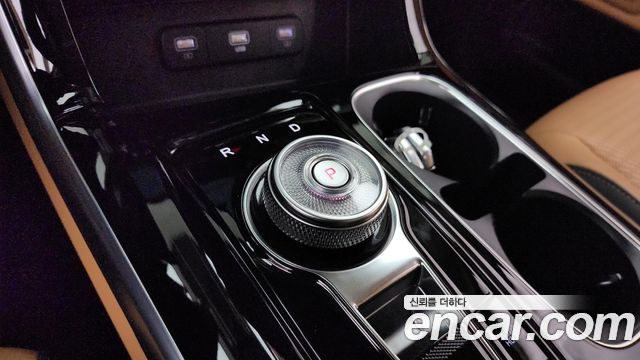 Kia Carnival (IV) Gasoline 7-Seater Signature 2023 — фото 9