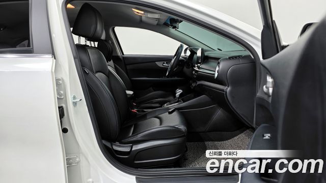 Kia K3 Standard LED Pack 2021 — фото 10