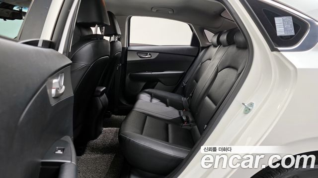 Kia K3 Standard LED Pack 2021 — фото 12