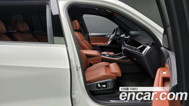 BMW X7 (G07) xDrive 40i M Sport 6STR 2024 — фото 10